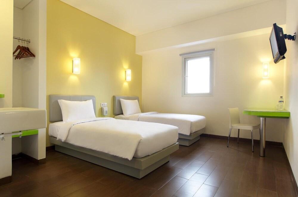 Amaris Hotel Mangga Besar Jakarta Room photo