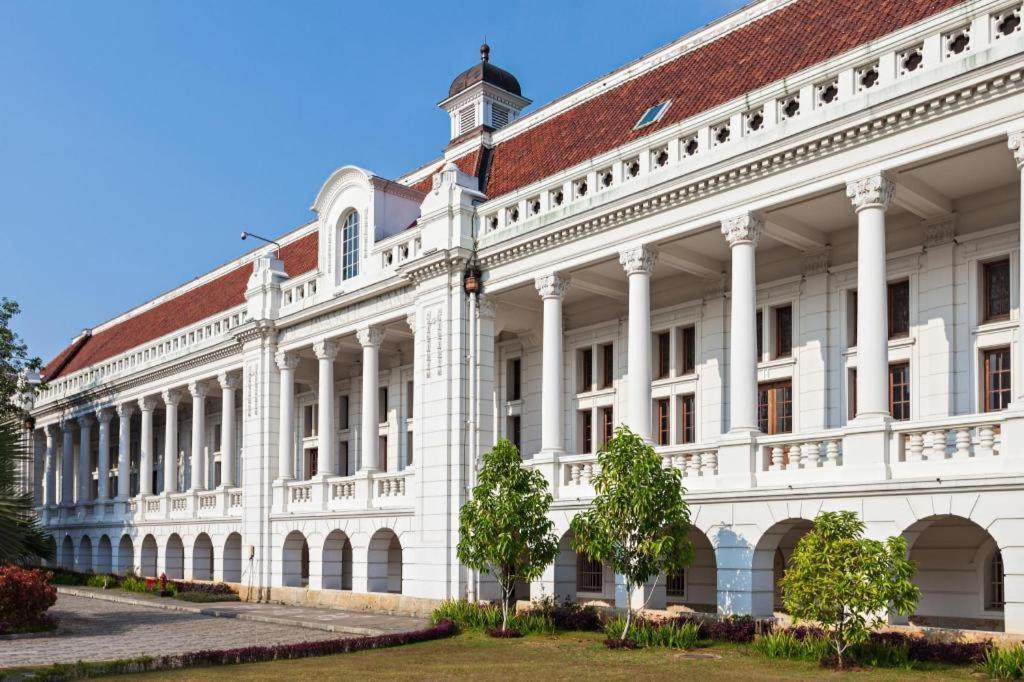 Amaris Hotel Mangga Besar Jakarta Exterior photo