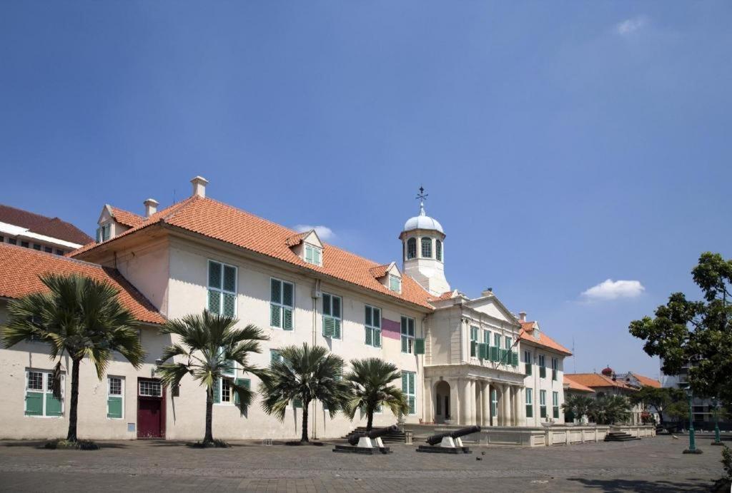 Amaris Hotel Mangga Besar Jakarta Exterior photo