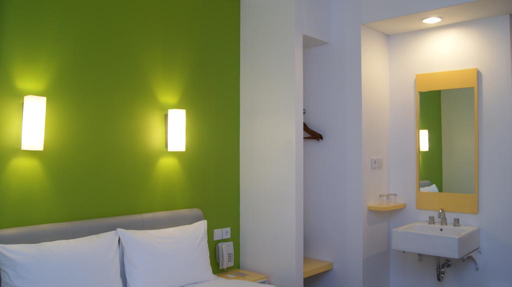 Amaris Hotel Mangga Besar Jakarta Exterior photo