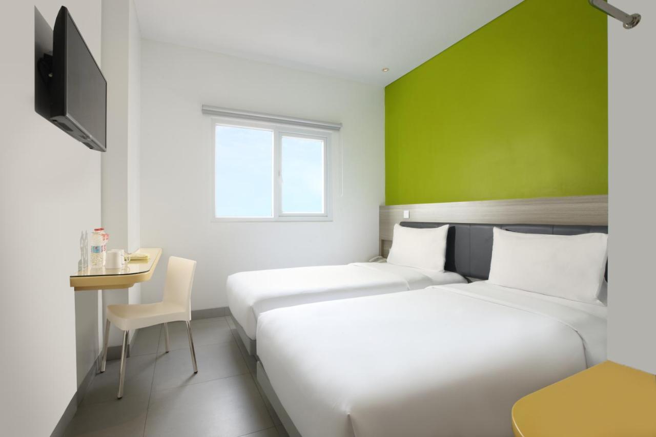 Amaris Hotel Mangga Besar Jakarta Exterior photo