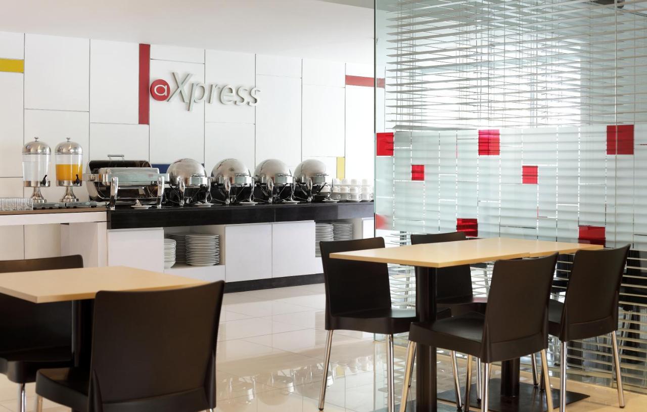 Amaris Hotel Mangga Besar Jakarta Restaurant photo